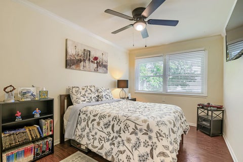Tiny photo for 1410 W Sherwin Avenue #B, Chicago, IL 60626 (MLS # 12775313)