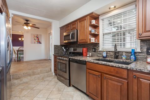 Tiny photo for 1302 E Vernon Avenue, Normal, IL 61761 (MLS # 12569745)