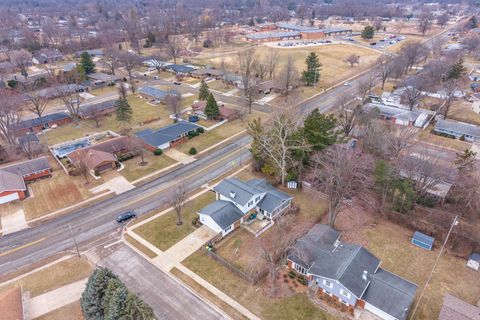 Tiny photo for 1302 E Vernon Avenue, Normal, IL 61761 (MLS # 12569745)