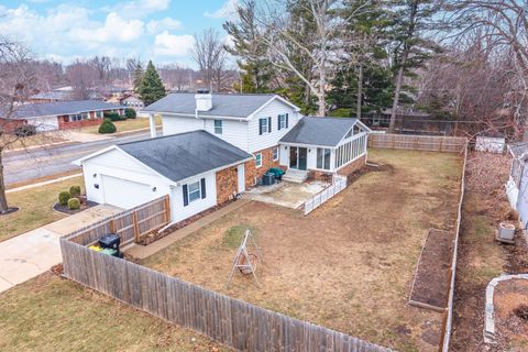 Tiny photo for 1302 E Vernon Avenue, Normal, IL 61761 (MLS # 12569745)