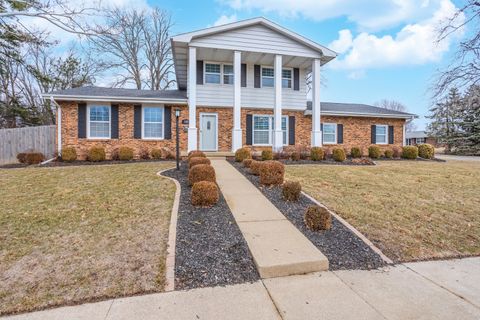 Photo of 1302 E Vernon Avenue, Normal, IL 61761 (MLS # 12569745)