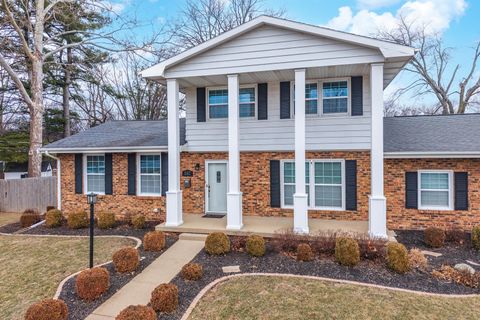 Tiny photo for 1302 E Vernon Avenue, Normal, IL 61761 (MLS # 12569745)