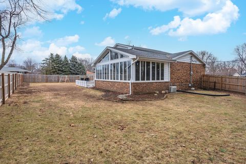 Tiny photo for 1302 E Vernon Avenue, Normal, IL 61761 (MLS # 12569745)
