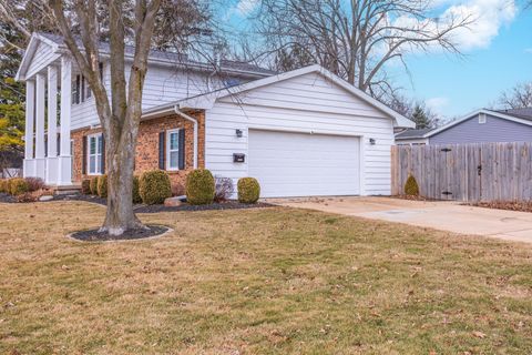 Tiny photo for 1302 E Vernon Avenue, Normal, IL 61761 (MLS # 12569745)