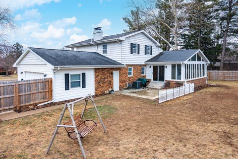 Tiny photo for 1302 E Vernon Avenue, Normal, IL 61761 (MLS # 12569745)