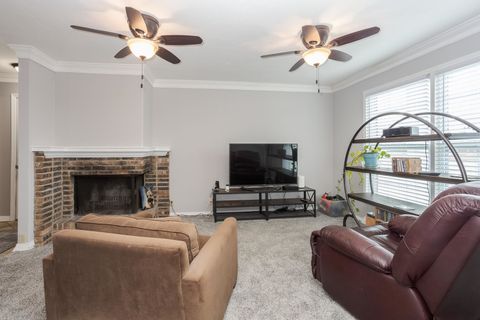 Tiny photo for 1302 E Vernon Avenue, Normal, IL 61761 (MLS # 12569745)