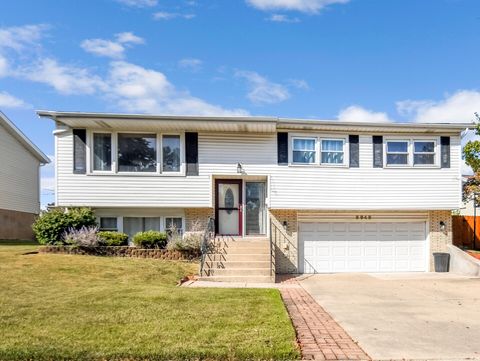 Tiny photo for 8948 Barberry Lane, Hickory Hills, IL 60457 (MLS # 12475984)