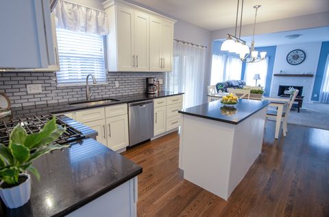 Tiny photo for 39W553 N Hyde Park, Geneva, IL 60134 (MLS # 12579947)