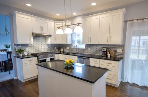 Tiny photo for 39W553 N Hyde Park, Geneva, IL 60134 (MLS # 12579947)