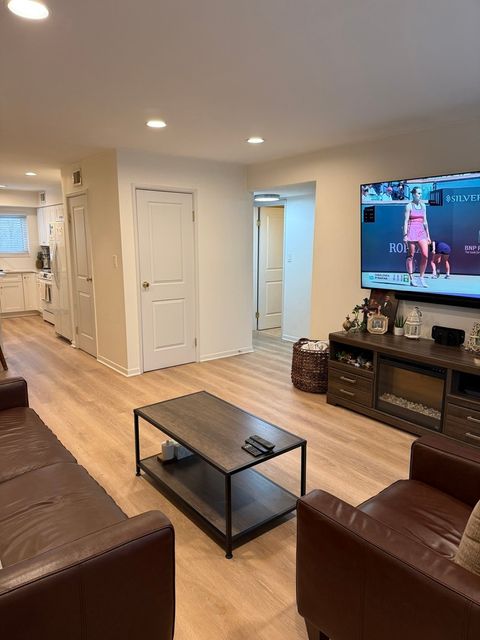 Tiny photo for 9456 Bay Colony Drive #2N, Des Plaines, IL 60016 (MLS # 12593248)