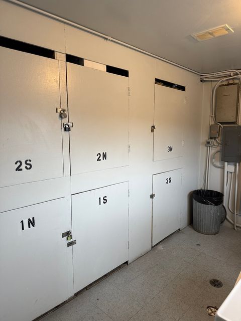 Tiny photo for 9456 Bay Colony Drive #2N, Des Plaines, IL 60016 (MLS # 12593248)