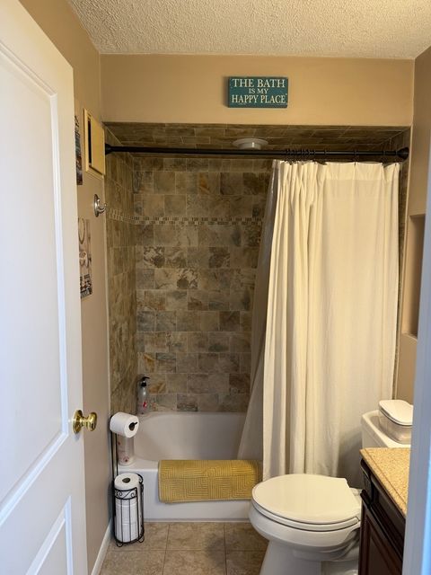 Tiny photo for 9456 Bay Colony Drive #2N, Des Plaines, IL 60016 (MLS # 12593248)