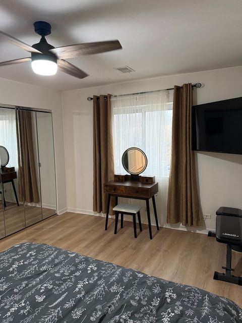 Tiny photo for 9456 Bay Colony Drive #2N, Des Plaines, IL 60016 (MLS # 12593248)