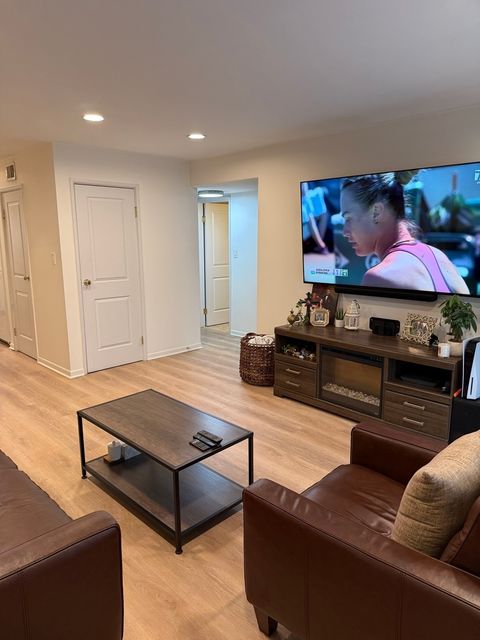 Tiny photo for 9456 Bay Colony Drive #2N, Des Plaines, IL 60016 (MLS # 12593248)