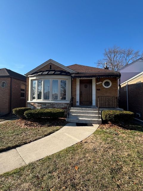 Photo of 8818 S Merrill Avenue, Chicago, IL 60617 (MLS # 12562446)