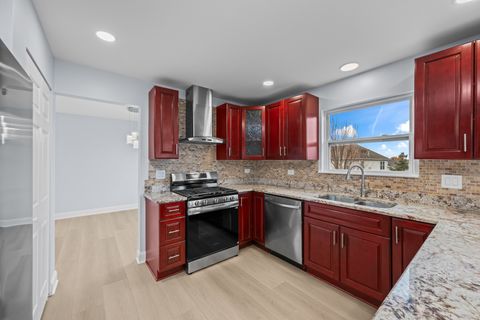 Tiny photo for 400 Diamond Back Way, Algonquin, IL 60102 (MLS # 12516809)