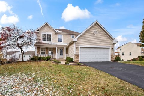 Photo of 400 Diamond Back Way, Algonquin, IL 60102 (MLS # 12516809)