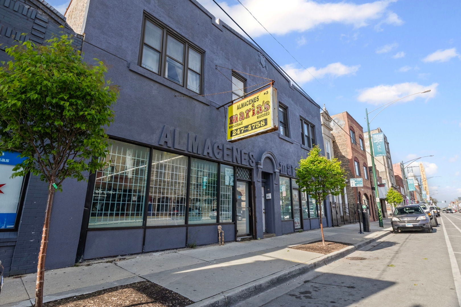 2833 W Cermak Road