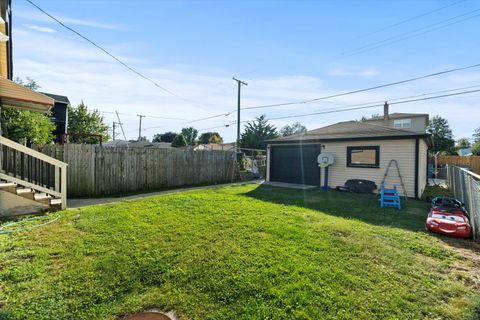 Tiny photo for 1710 N 34th Avenue, Stone Park, IL 60165 (MLS # 12478168)