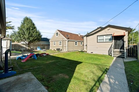 Tiny photo for 1710 N 34th Avenue, Stone Park, IL 60165 (MLS # 12478168)