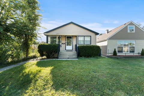 Photo of 1710 N 34th Avenue, Stone Park, IL 60165 (MLS # 12478168)