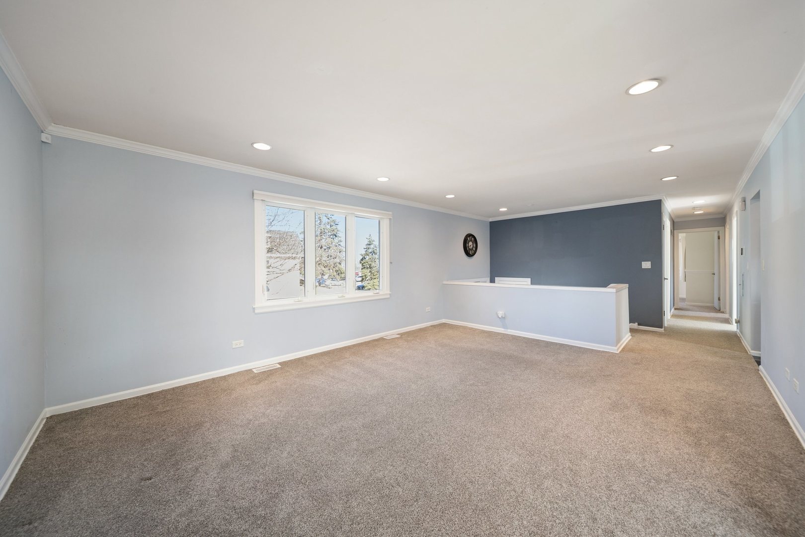 1101 S LAVERGNE Drive