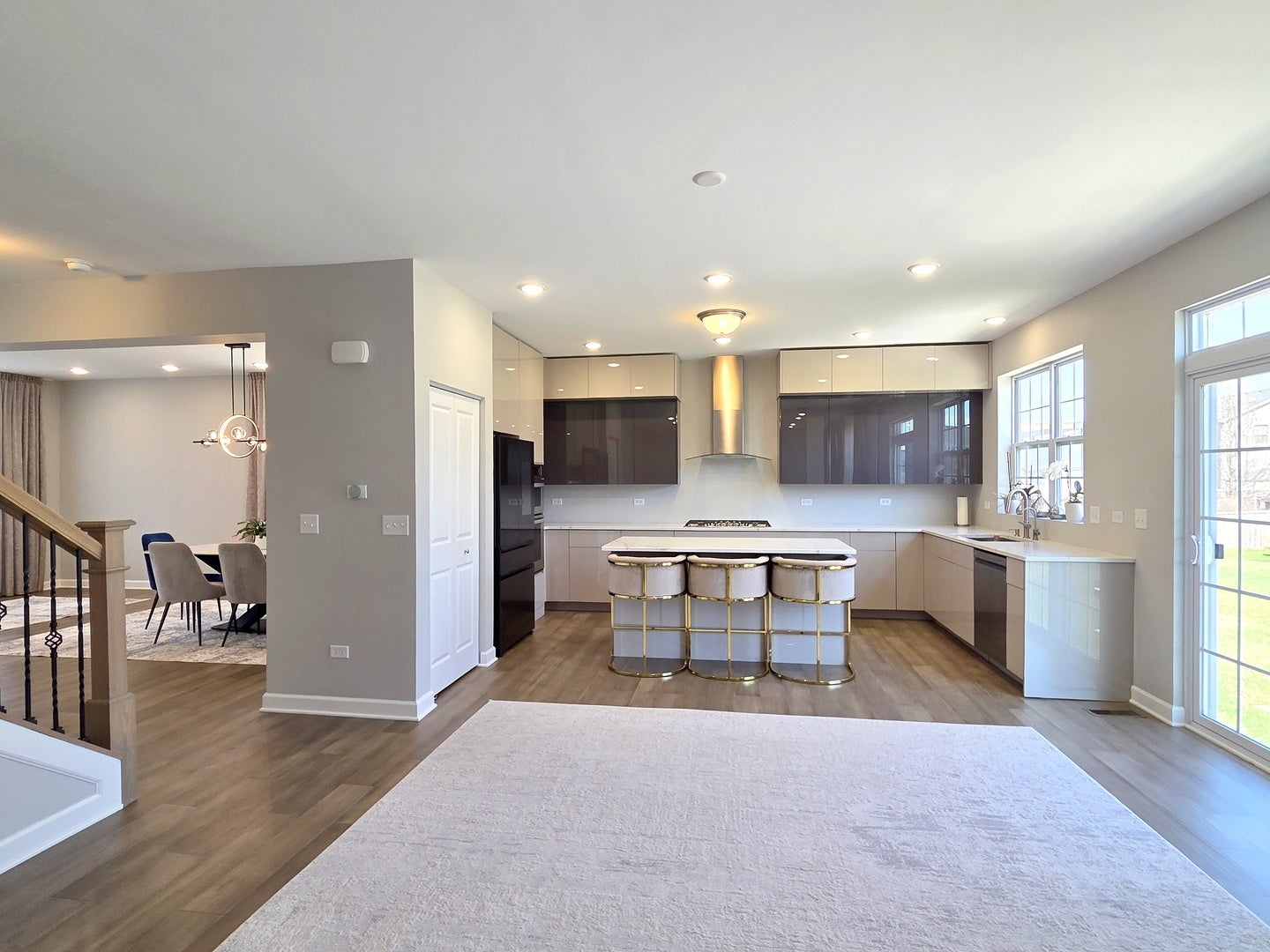 25409 W Rock Drive