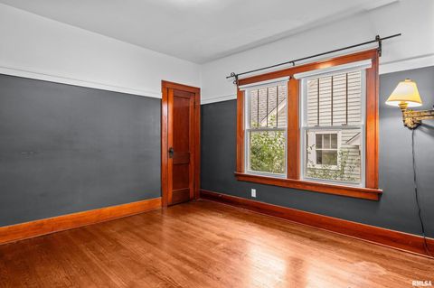 Tiny photo for 344 W GARFIELD Street, Davenport, IA 52803 (MLS # QC4268745)