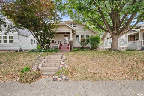 Tiny photo for 344 W GARFIELD Street, Davenport, IA 52803 (MLS # QC4268745)