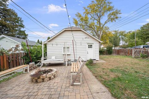 Tiny photo for 344 W GARFIELD Street, Davenport, IA 52803 (MLS # QC4268745)