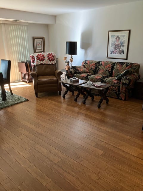 Tiny photo for 381 Kelburn Road #214, Deerfield, IL 60015 (MLS # 12727458)