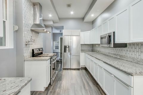 Tiny photo for 4049 S Indiana Avenue, Chicago, IL 60653 (MLS # 12524061)