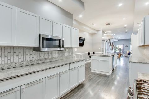 Tiny photo for 4049 S Indiana Avenue, Chicago, IL 60653 (MLS # 12524061)