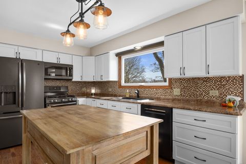 Tiny photo for 776 Provincetown Drive, Carol Stream, IL 60188 (MLS # 12588463)