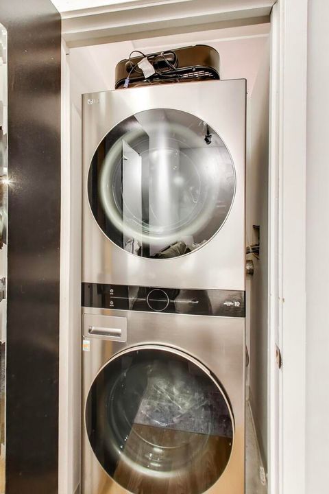 Tiny photo for 1118 W Fulton Street #201, Chicago, IL 60607 (MLS # 12541537)