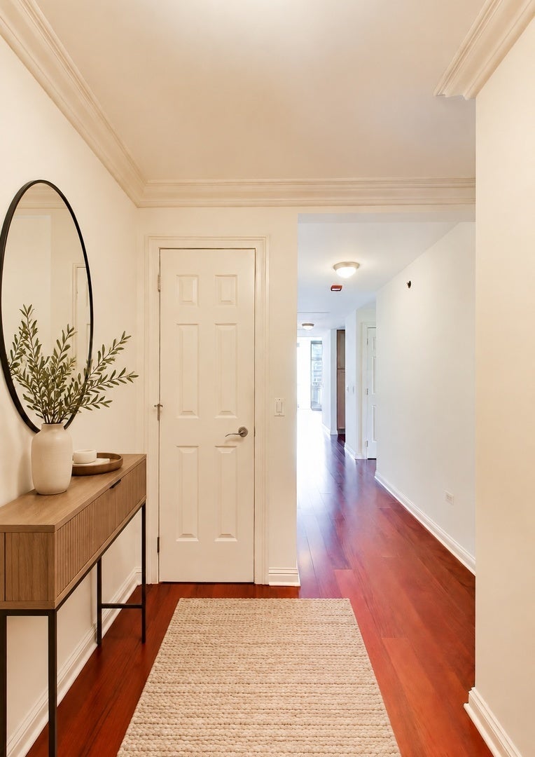 21 E HURON Street 1802