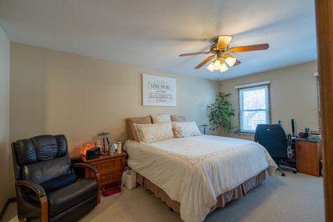 Tiny photo for 5875 Constitution Avenue, Gurnee, IL 60031 (MLS # 12554027)