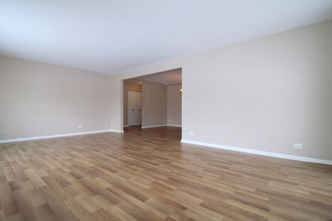 Tiny photo for 1025 S Fernandez Avenue #1D, Arlington Heights, IL 60005 (MLS # 12526927)