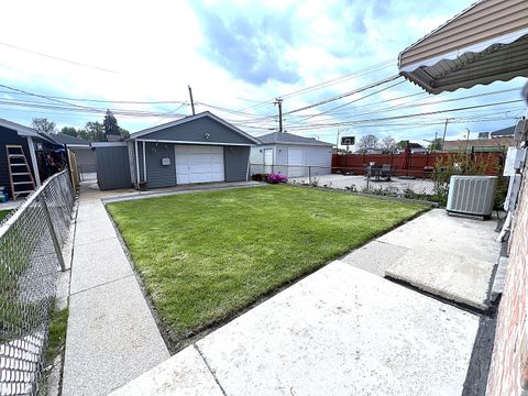 Tiny photo for 3939 W 84th Place, Chicago, IL 60652 (MLS # 12636317)