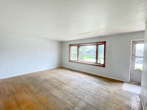 Tiny photo for 8574 W 73rd Place, Justice, IL 60458 (MLS # 12613753)