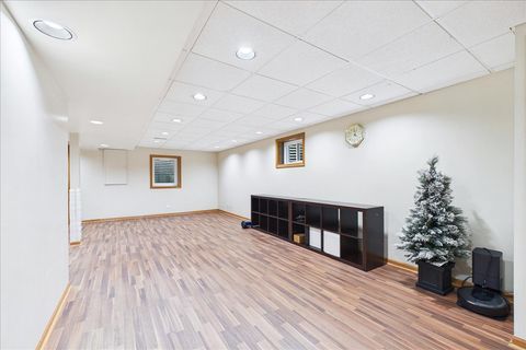 Tiny photo for 4 Exmoor Lane, Lincolnshire, IL 60069 (MLS # 12642182)