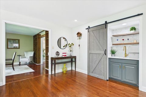 Tiny photo for 4 Exmoor Lane, Lincolnshire, IL 60069 (MLS # 12642182)