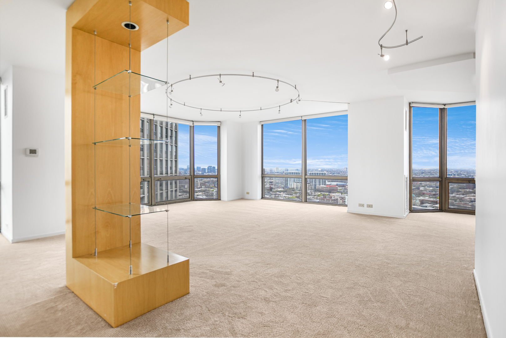 2650 N Lakeview Avenue 3102-04