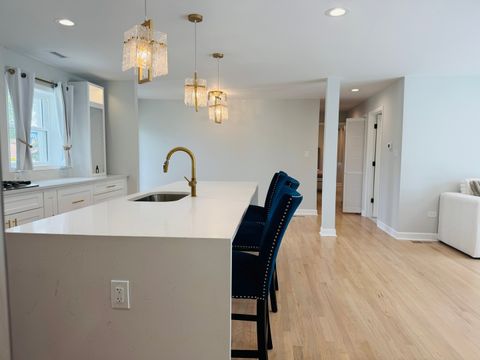 Tiny photo for 860 S 10th Avenue, La Grange, IL 60525 (MLS # 12624782)