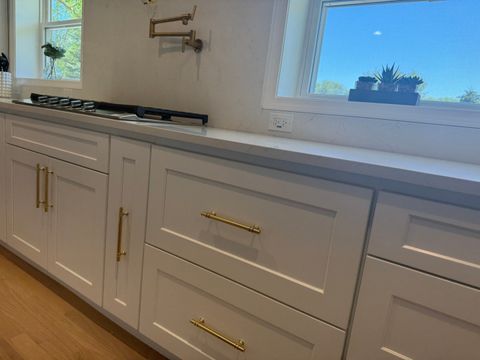 Tiny photo for 860 S 10th Avenue, La Grange, IL 60525 (MLS # 12624782)