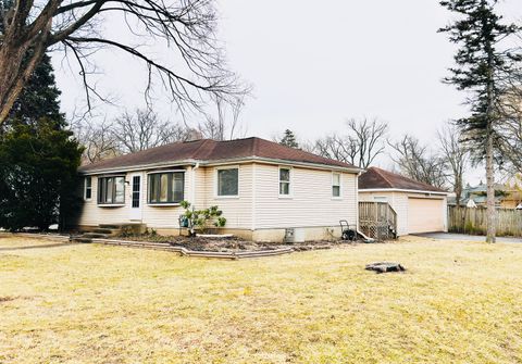 Tiny photo for 15275 W Walnut Drive, Deerfield, IL 60015 (MLS # 12543040)