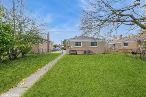 A home in Calumet Park