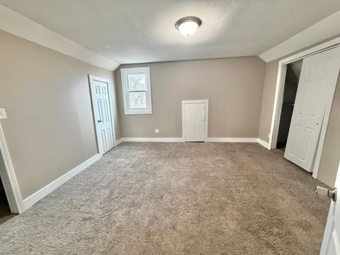 Tiny photo for 1501 W 6th Street, Davenport, IA 52802 (MLS # 12567951)