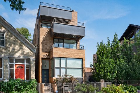 Photo of 1850 W THOMAS Street, Chicago, IL 60622 (MLS # 12490614)
