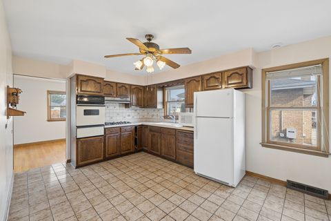 Tiny photo for 7737 Odell Avenue, Bridgeview, IL 60455 (MLS # 12616158)